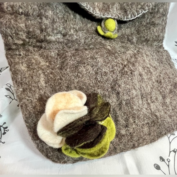 World Market Gray Taupe Wool Bag - Picture 3 of 9